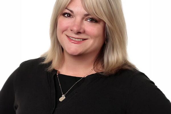 Kelly Barnhart